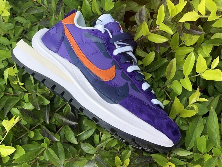 Sacai x Nike VaporWaffle DD1875-200
