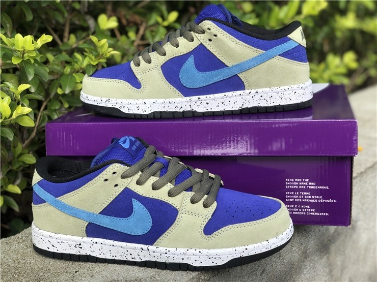 Nike SB Dunk Low “Celadon” BQ6817-301