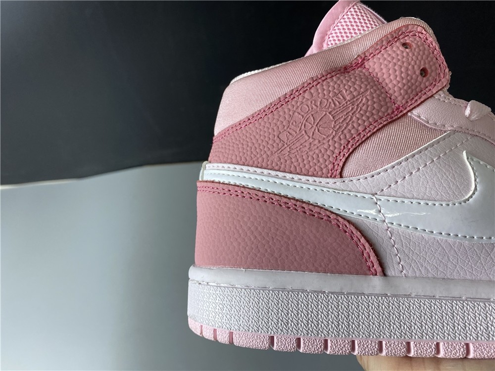 Air Jordan 1 Mid WMNS “Digital Pink” CW5379-600
