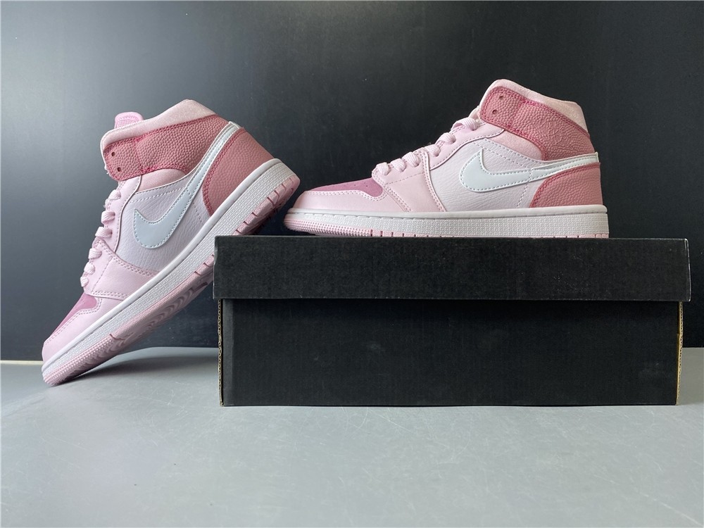 Air Jordan 1 Mid WMNS “Digital Pink” CW5379-600
