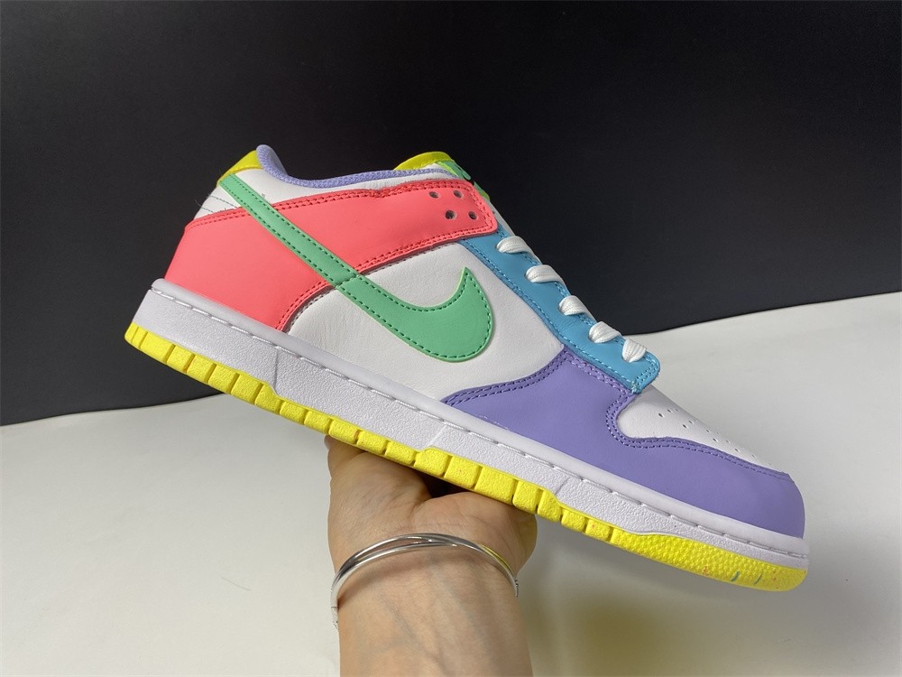 Nike Dunk Low SE Easter DD1872-100