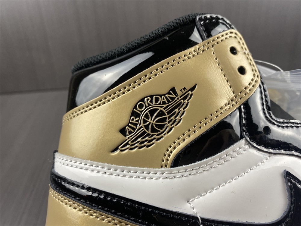Air Jordan 1 Retro High OG NRG
