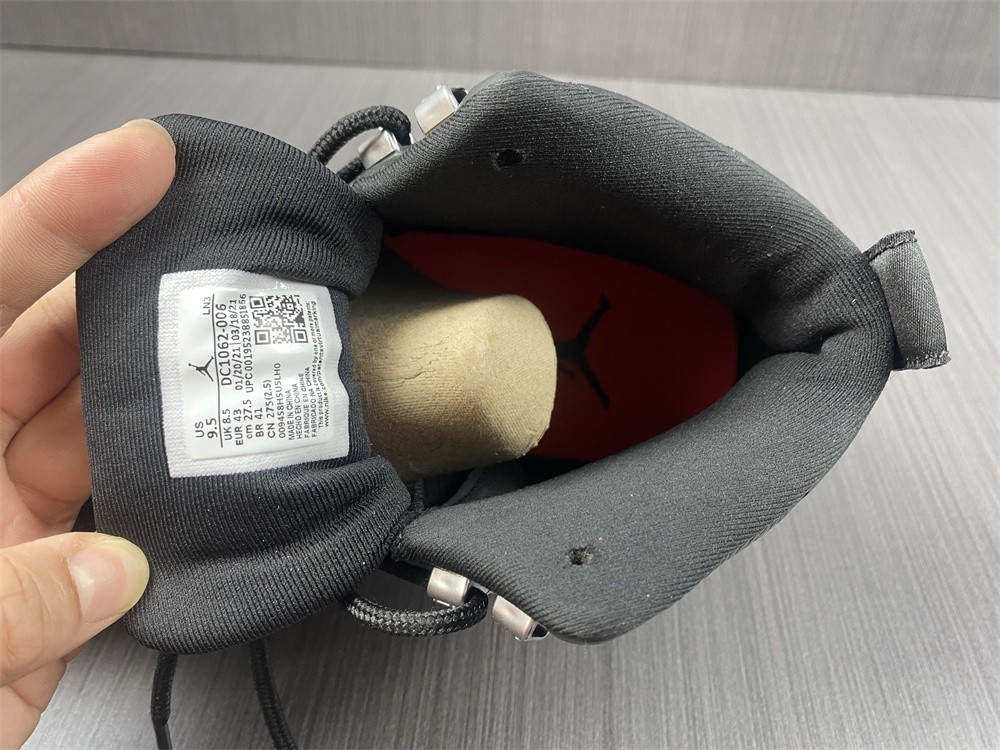 Air Jordan 12 Utility Black DC1062-006