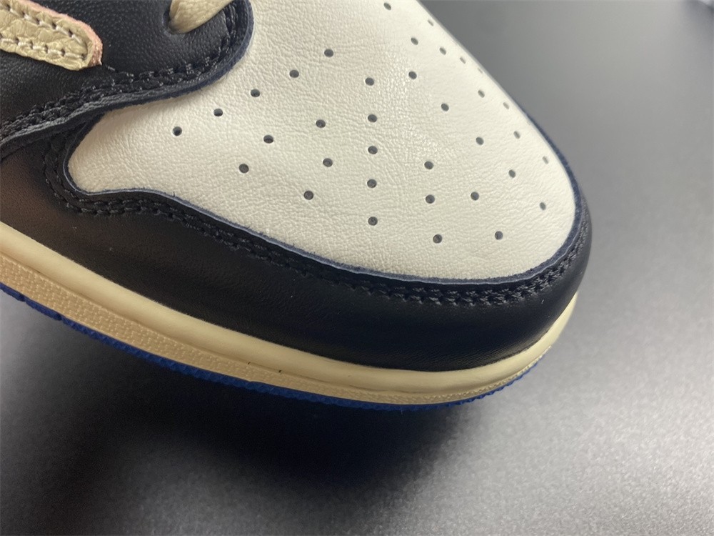 Travis Scott x Fragment x Air Jordan 1 Low OG DM7866-140
