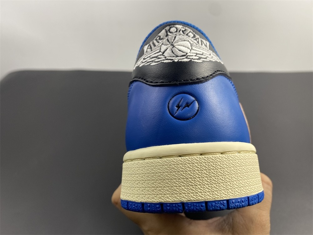 Travis Scott x Fragment x Air Jordan 1 Low OG DM7866-140