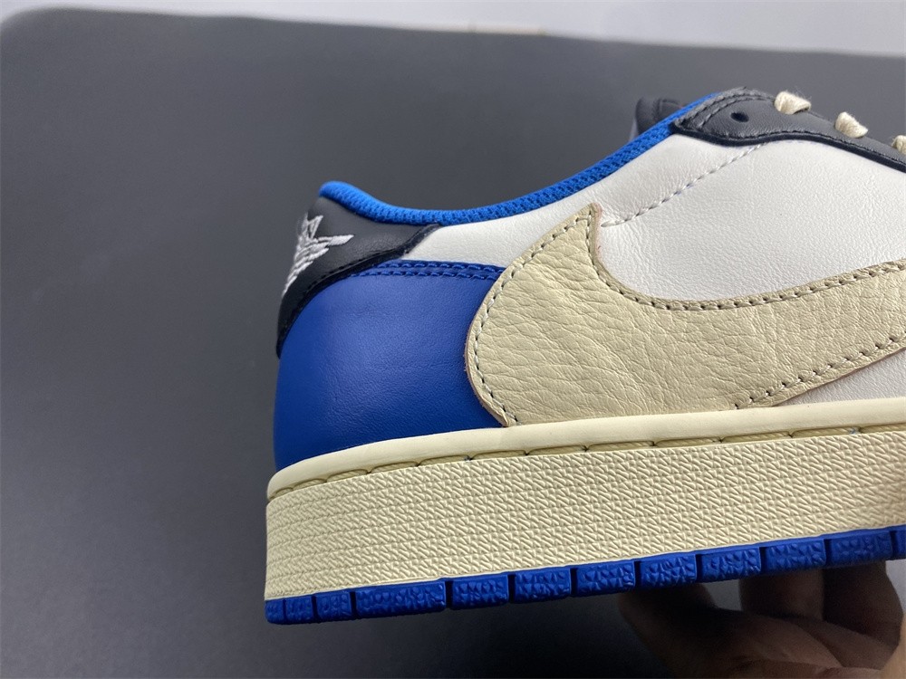 Travis Scott x Fragment x Air Jordan 1 Low OG DM7866-140
