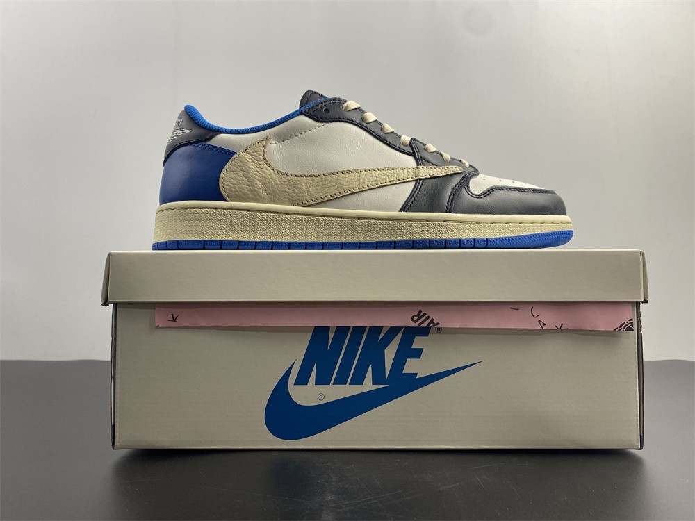 Travis Scott x Fragment x Air Jordan 1 Low OG DM7866-140