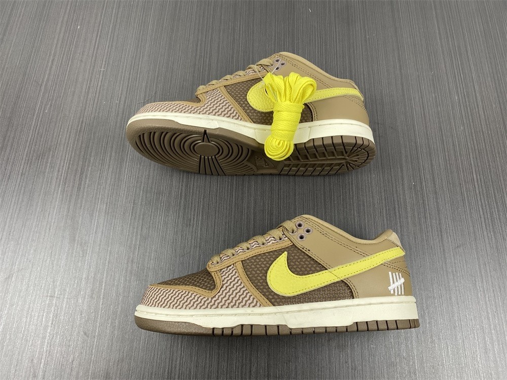 Undefeated x Nike Dunk Low DH3061-200