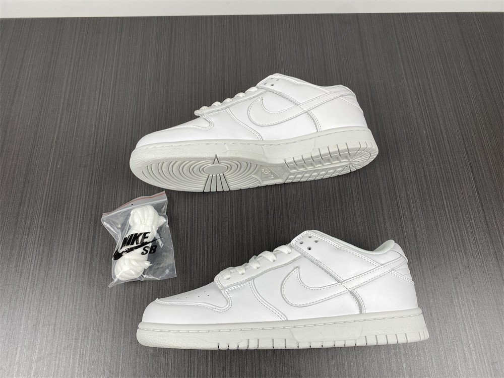 Nike Dunk Low Triple White DD1503-109