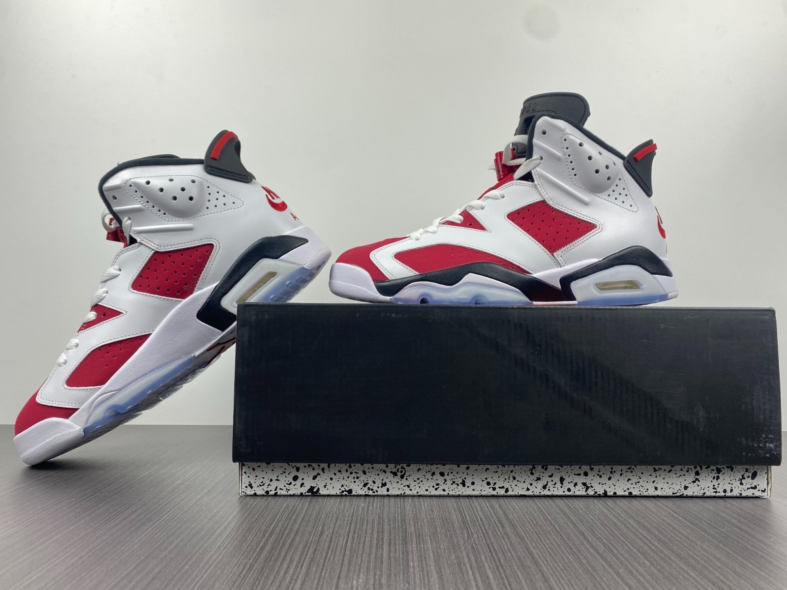 Air Jordan 6 Retro "Carmine" (2021)CT8529-106