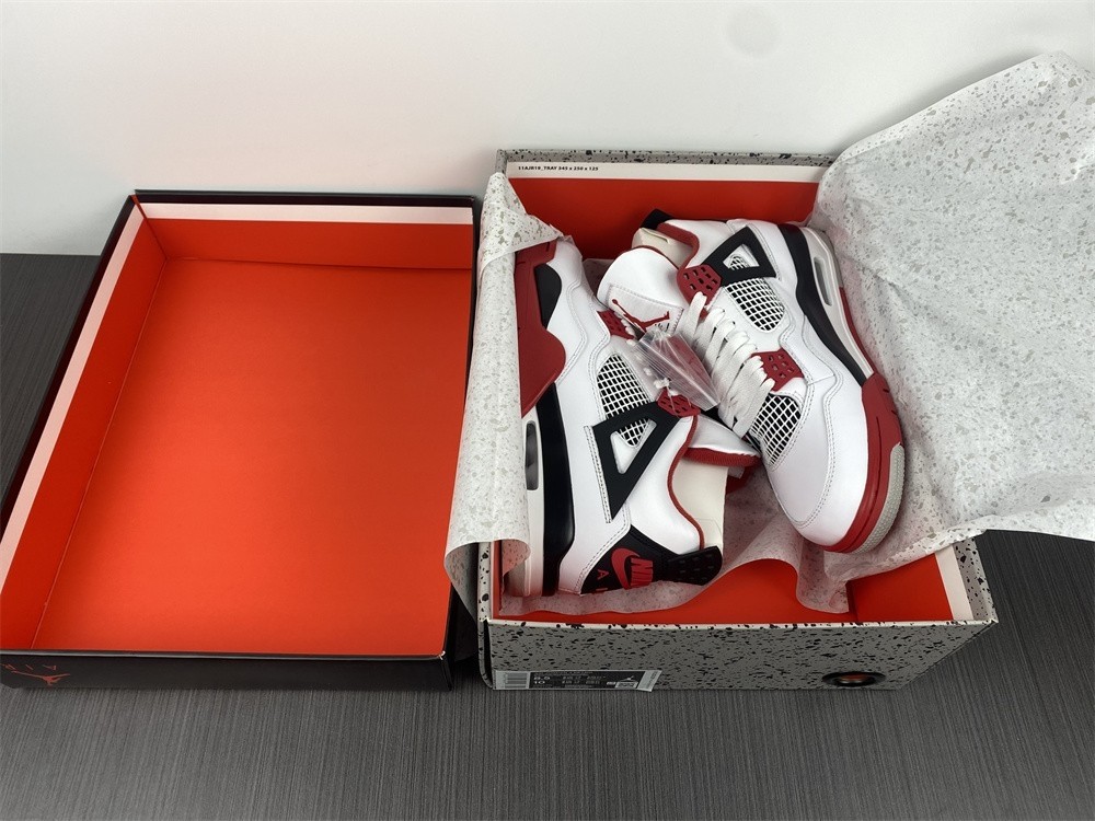 Air Jordan 4 “Fire Red” DC7770-160