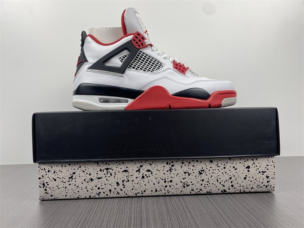 Air Jordan 4 “Fire Red” DC7770-160