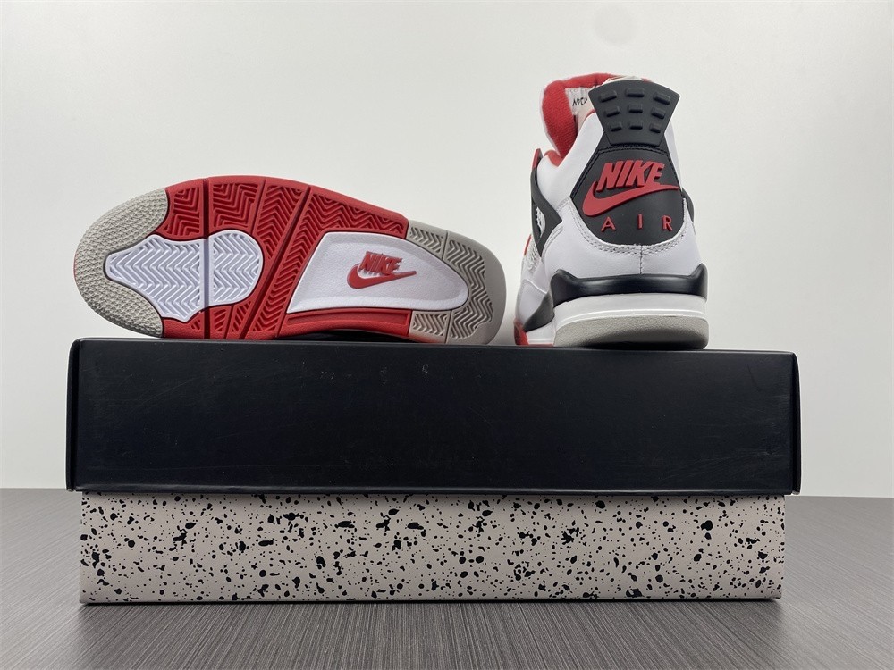 Air Jordan 4 “Fire Red” DC7770-160