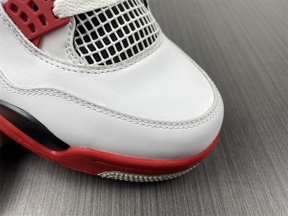 Air Jordan 4 “Fire Red” DC7770-160