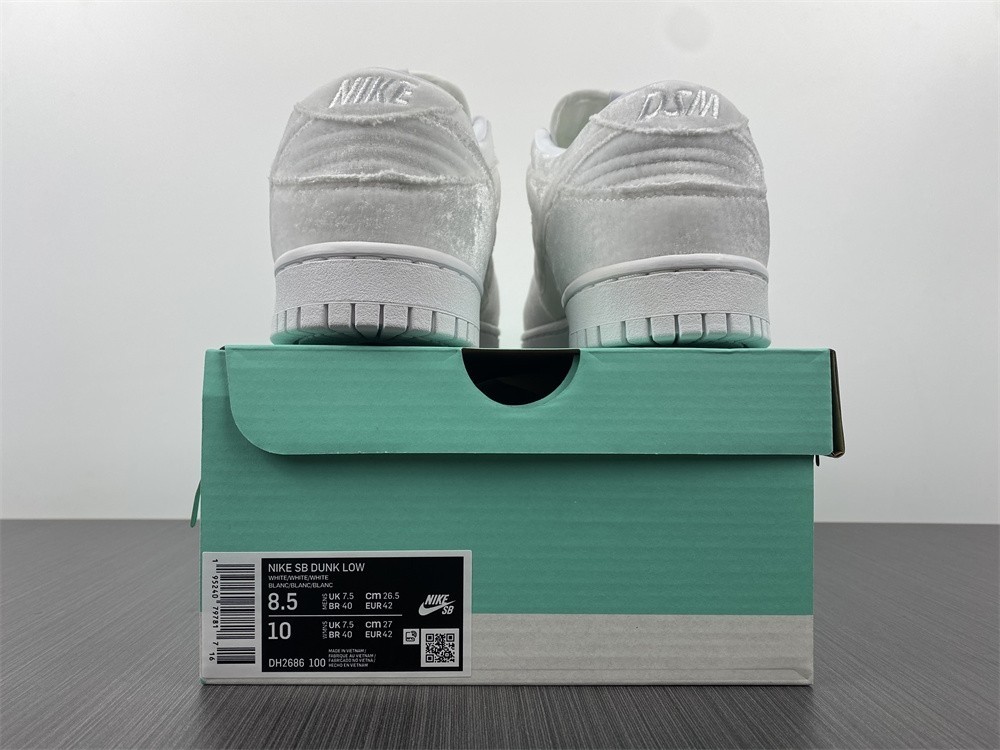 Dover Street Market Nike Dunk Low Triple White DH2686-100