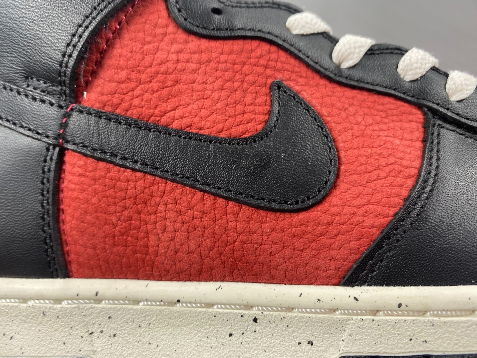 Nike Dunk High 1985 Undercover UBA - DD9401-600