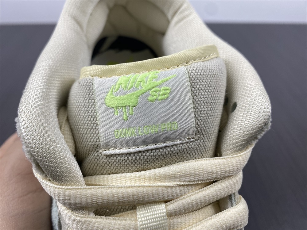 Dunk SB Nike SB Dunk Low “Mummy” DM0774-111