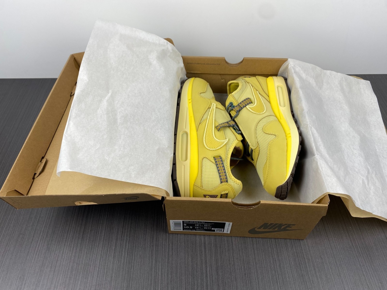 Travis Scott Nike Air Max 1 Wheat DO9392-700