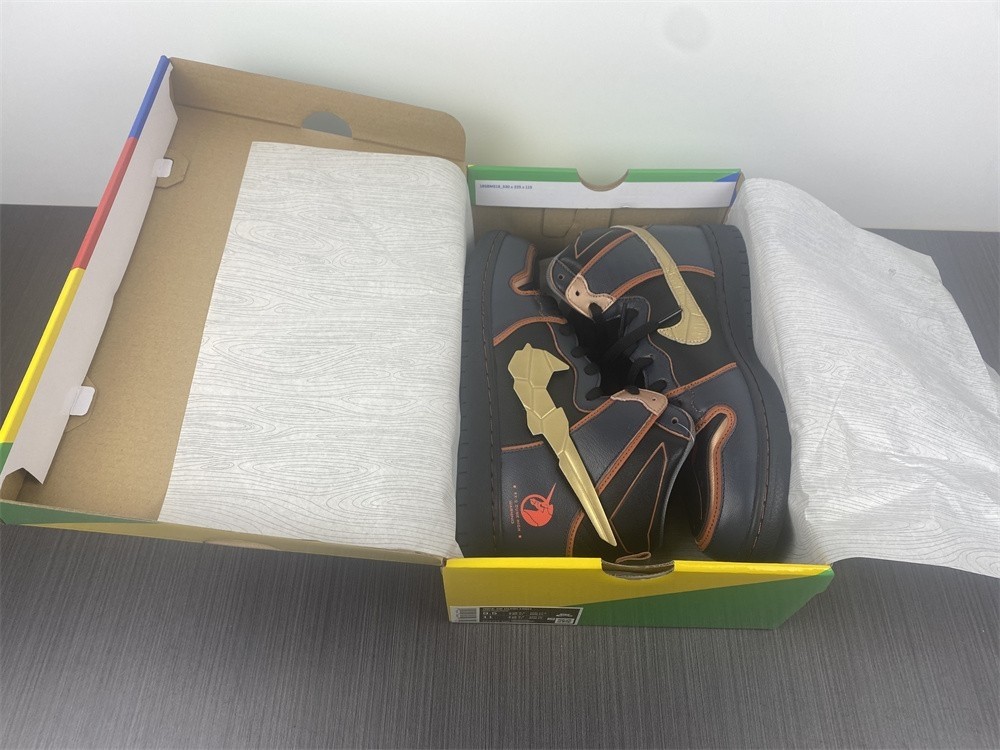 Gundam x Nike SB Dunk High "Banshee" DH7717-400