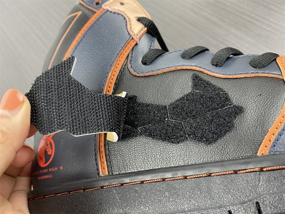 Gundam x Nike SB Dunk High "Banshee" DH7717-400