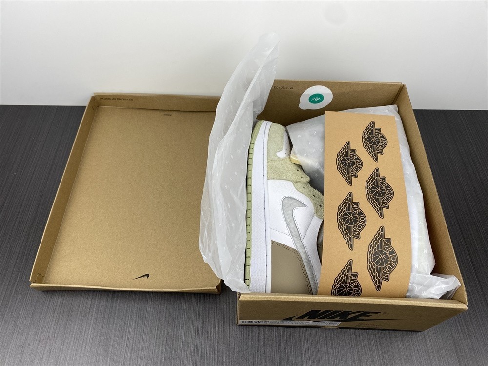 Air Jordan 1 Zoom CMFT Olive Aura CT0979-102