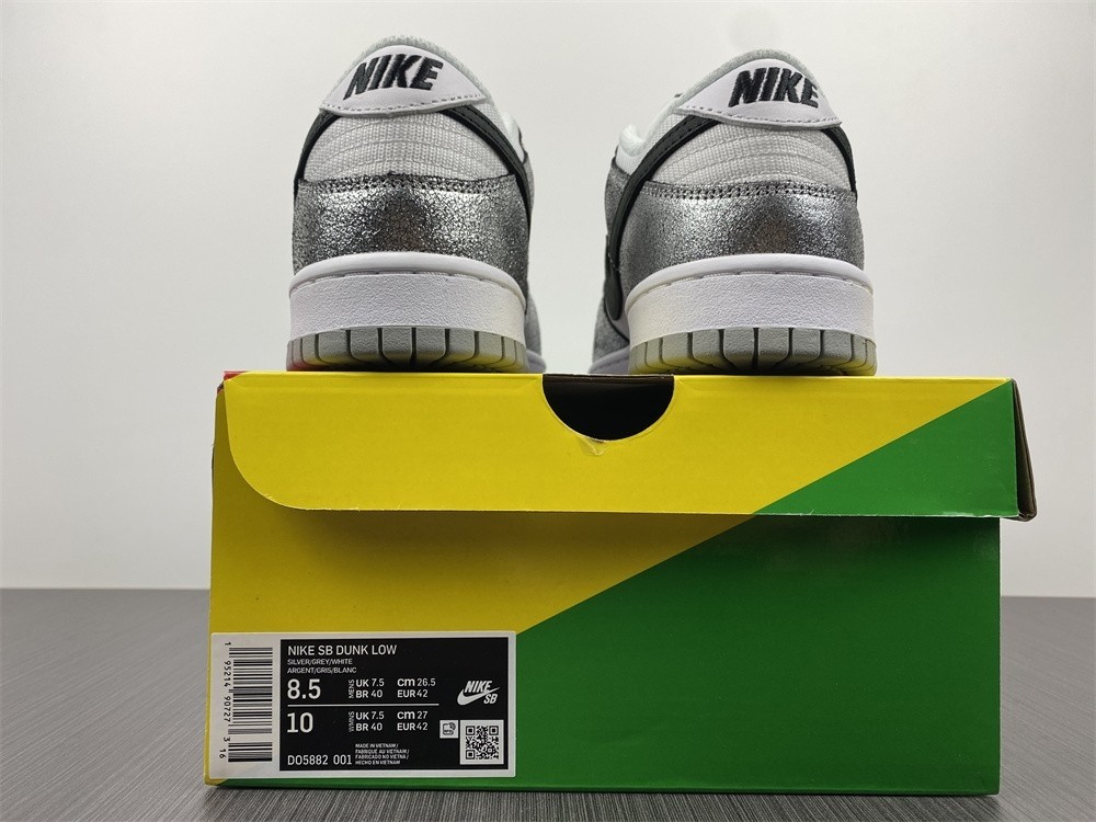 Nike Dunk Low With Silver Cracked Leather DO5882-001