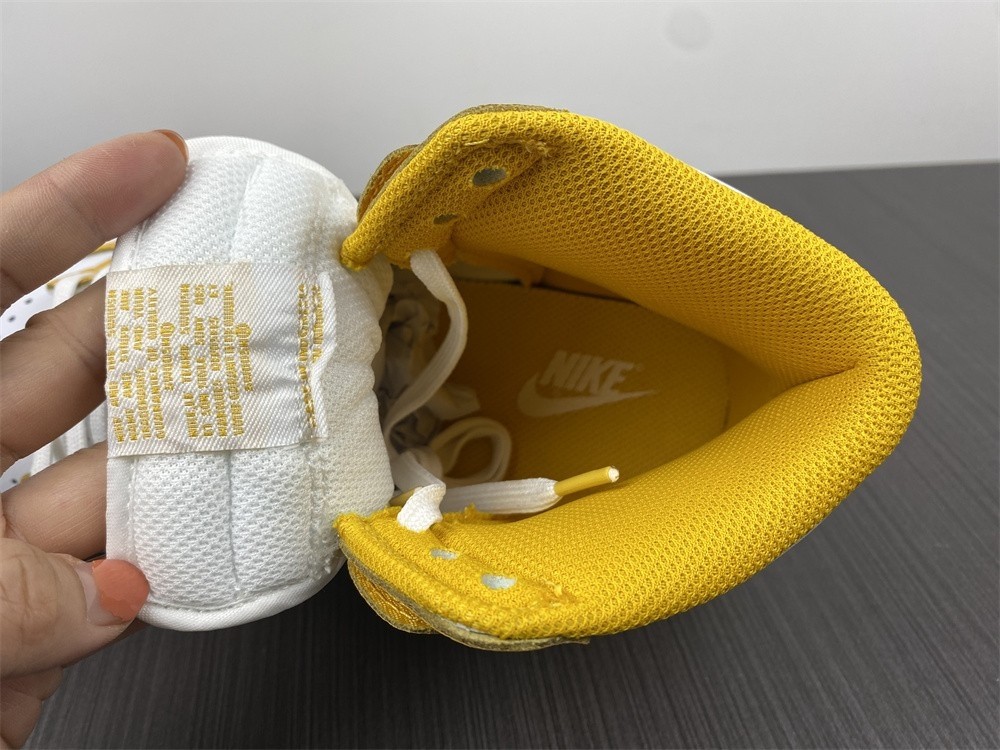 Nike Dunk High Dark Sulfur - J - DD1869-106