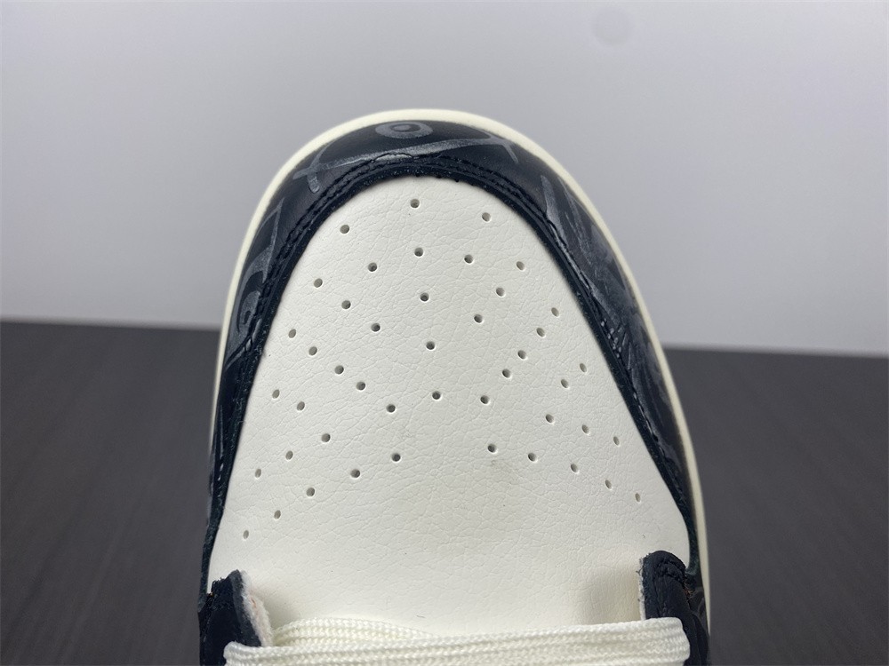 Nike Dunk Low Halloween 2021 DD3357-100