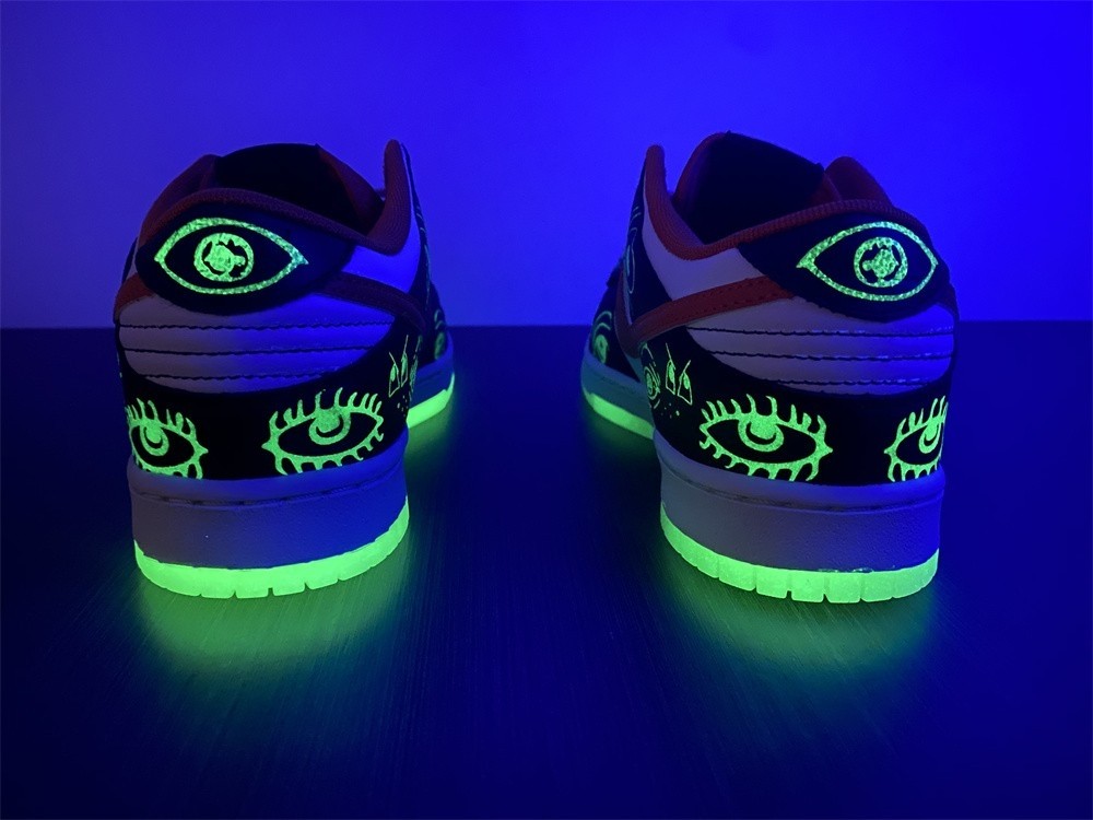 Nike Dunk Low Halloween 2021 DD3357-100