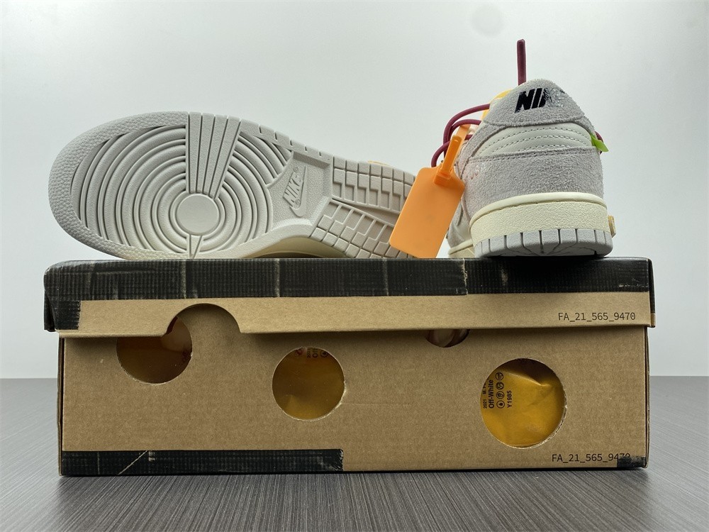 OFF-WHITE x Futura x Nike Dunk Low DJ0950-114