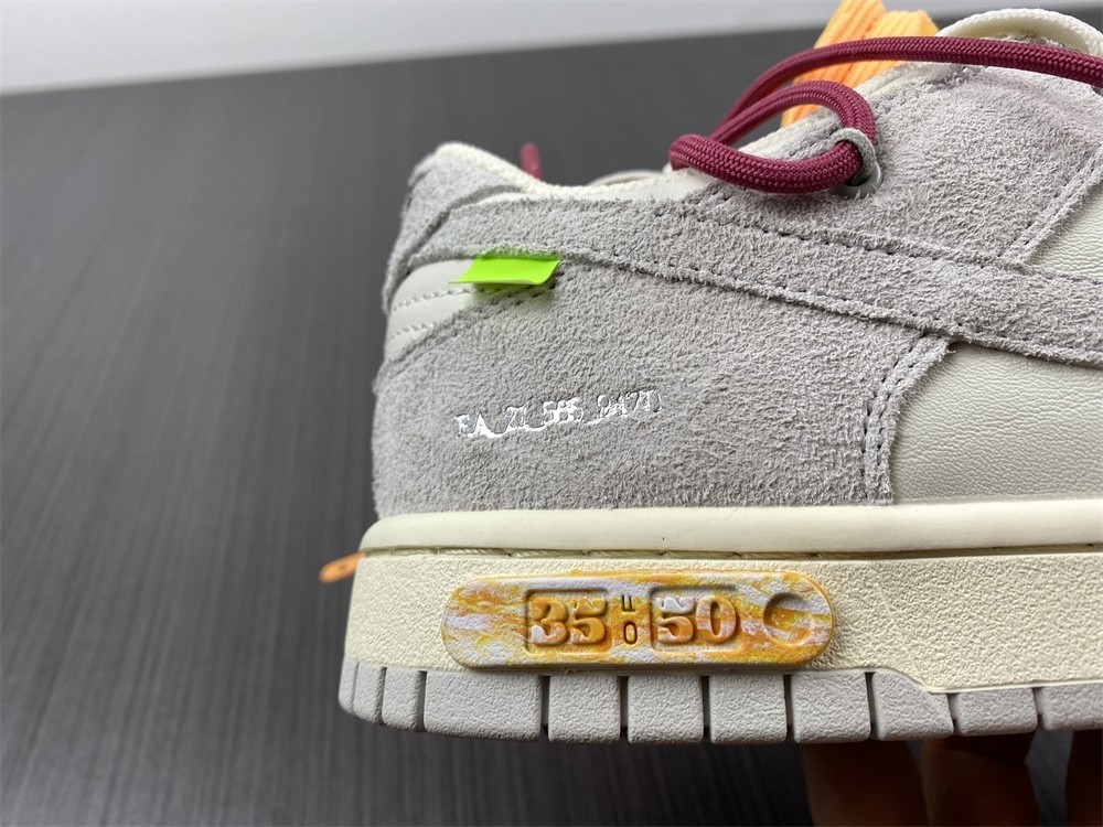 OFF-WHITE x Futura x Nike Dunk Low DJ0950-114