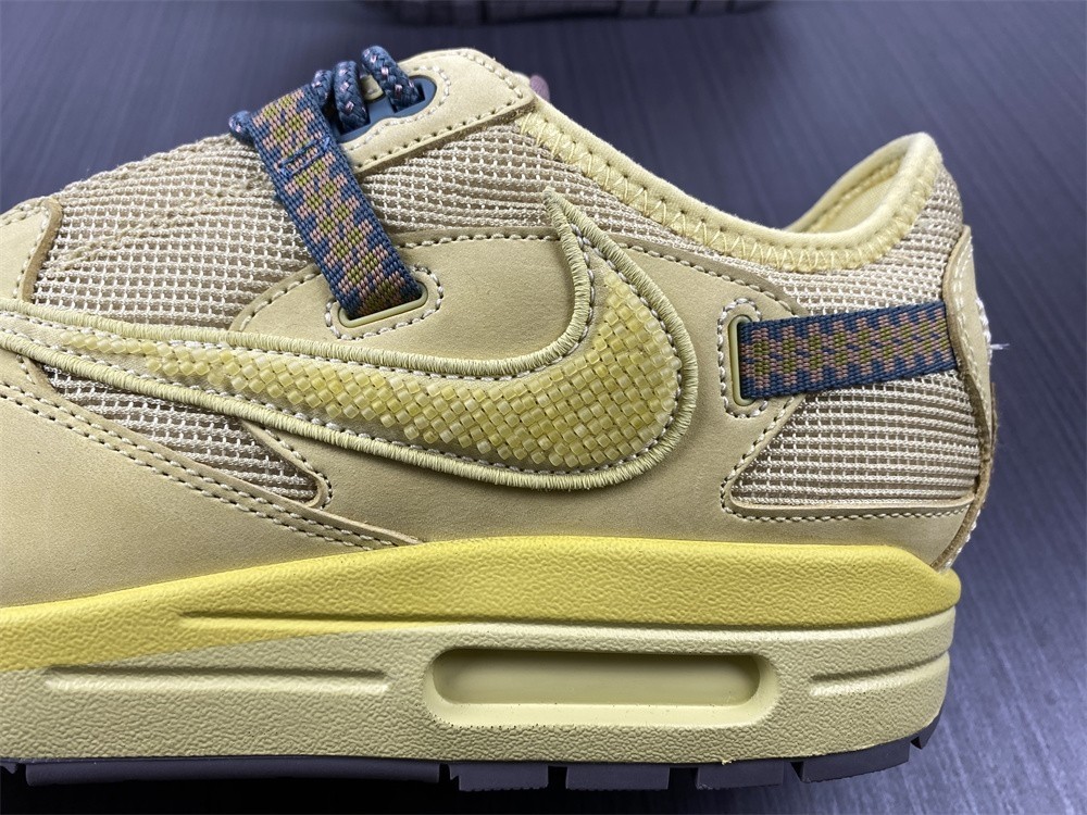 Travis Scott Nike Air Max 1 Wheat DO9392-700