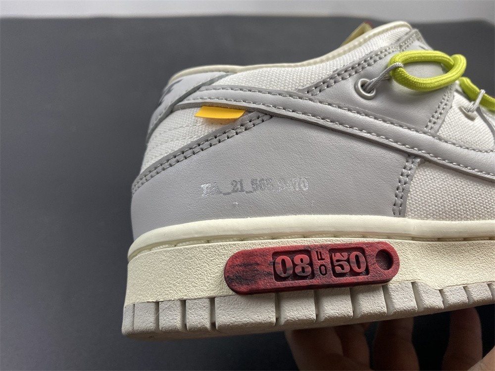 Off-White x Nike SB Dunk Low The 04/50 50/30 DM1602-106