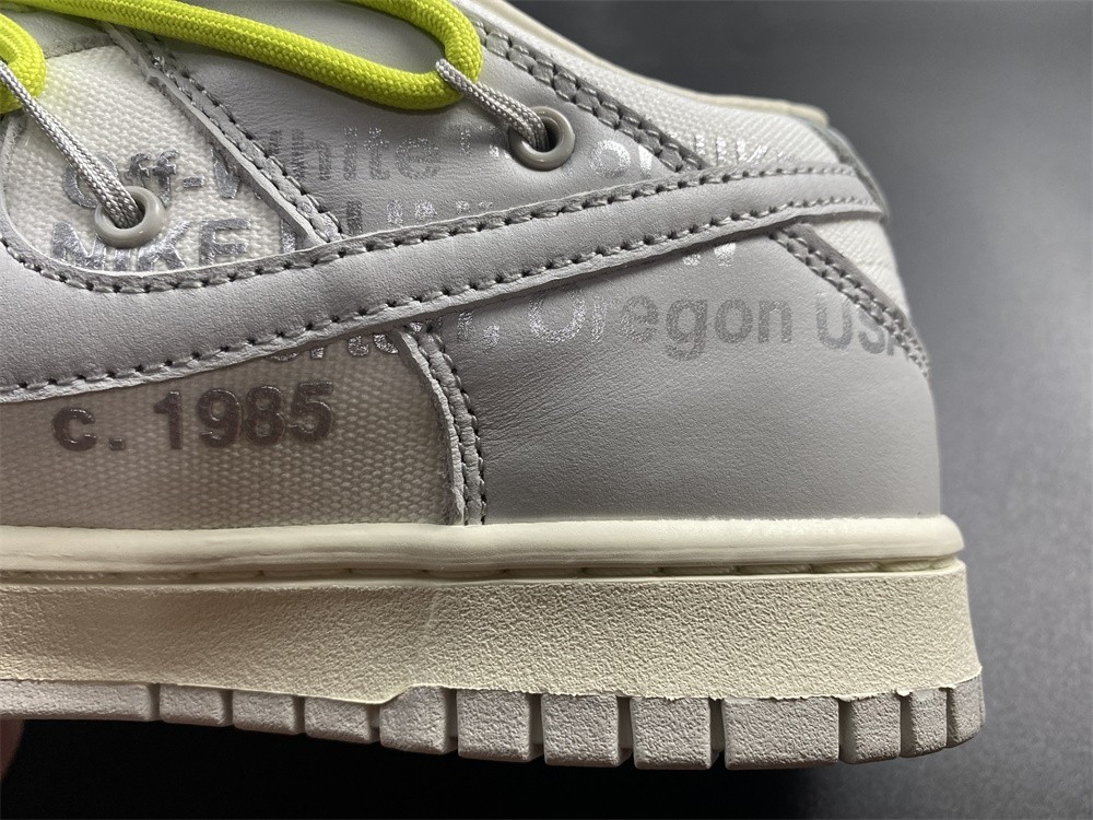 Off-White x Nike SB Dunk Low The 04/50 50/30 DM1602-106