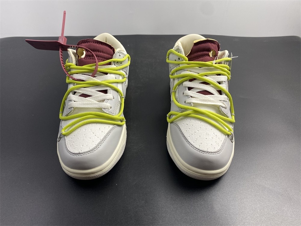 Off-White x Nike SB Dunk Low The 04/50 50/30 DM1602-106