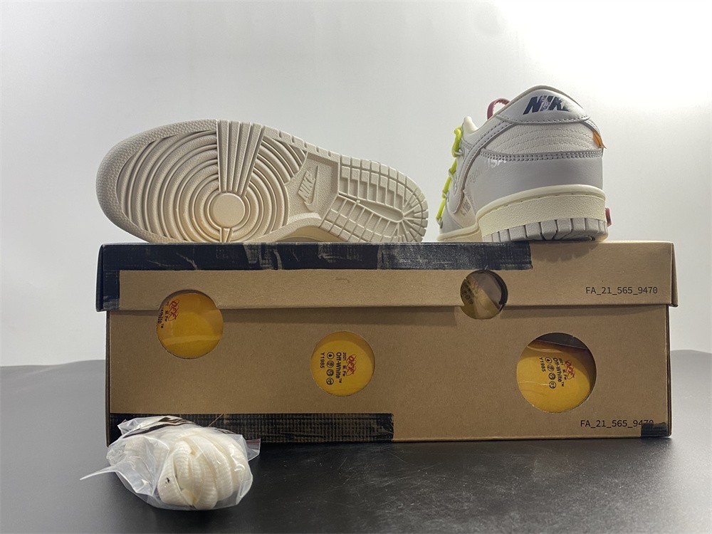 Off-White x Nike SB Dunk Low The 04/50 50/30 DM1602-106