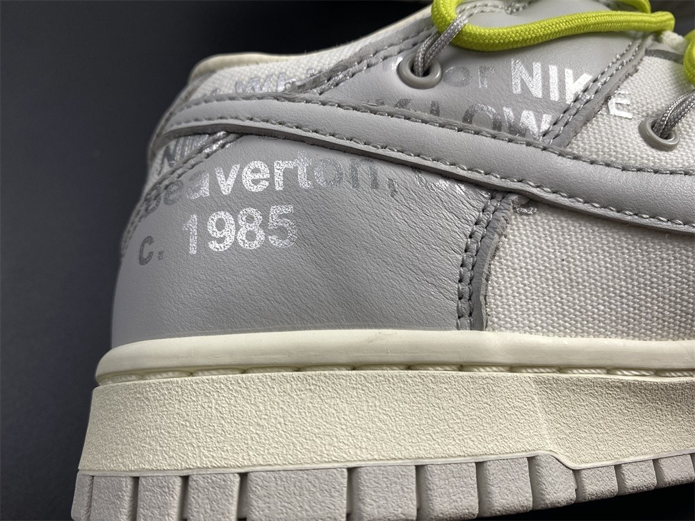 Off-White x Nike SB Dunk Low The 04/50 50/30 DM1602-106