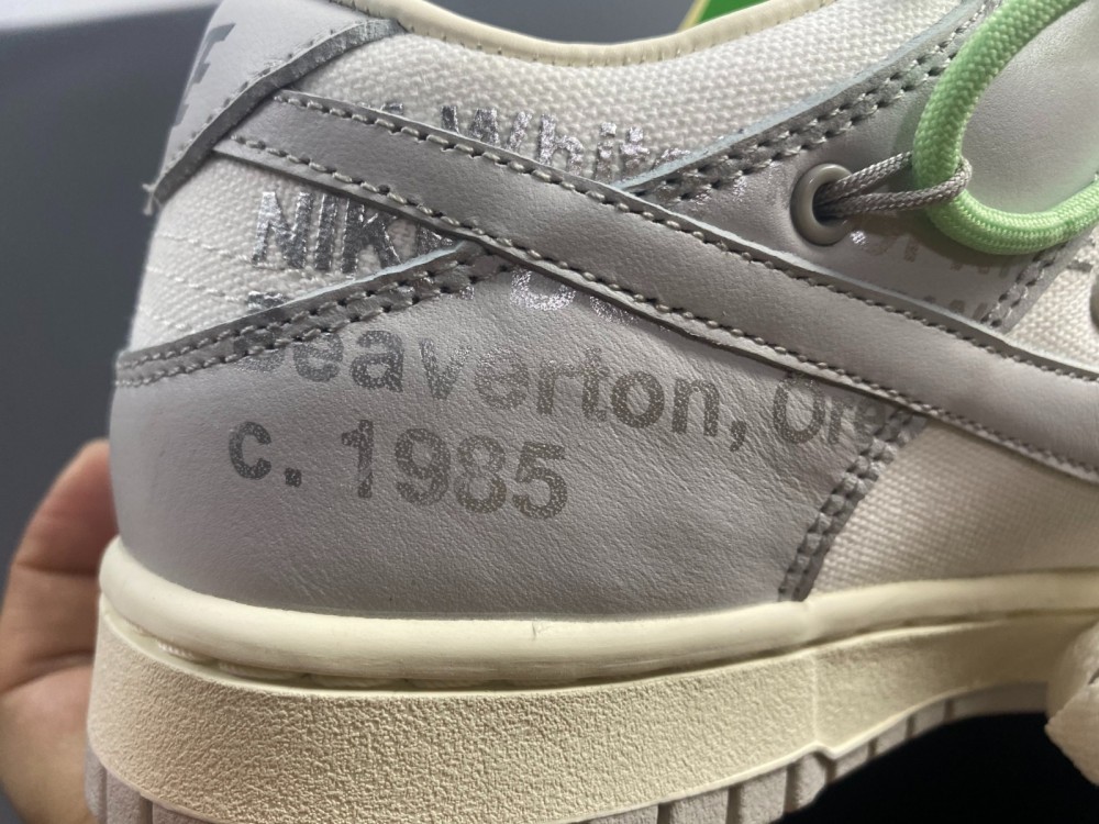 Off-White x Nike Dunk Low DM1602-108