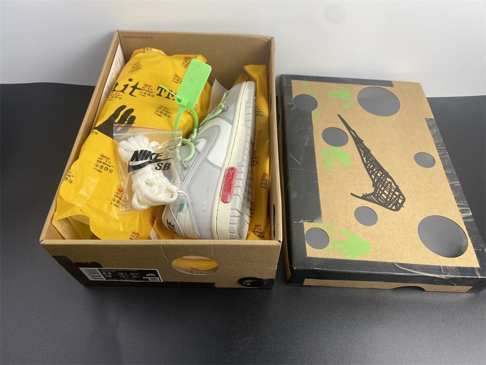 Off-White x Nike Dunk Low DM1602-108