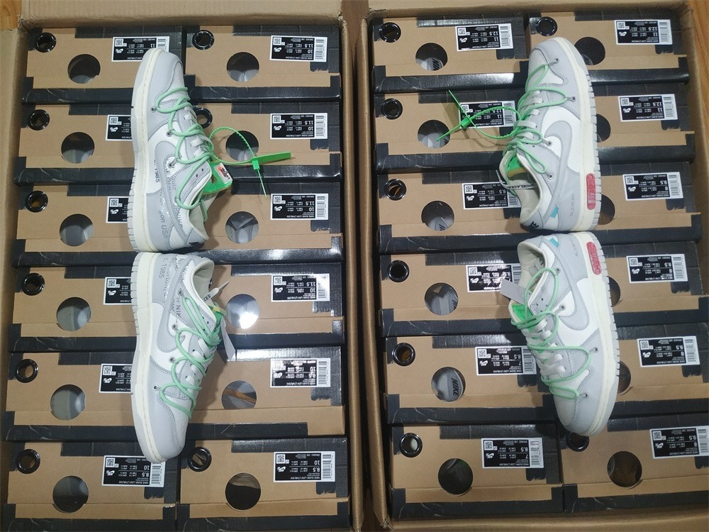 Off-White x Nike Dunk Low DM1602-108
