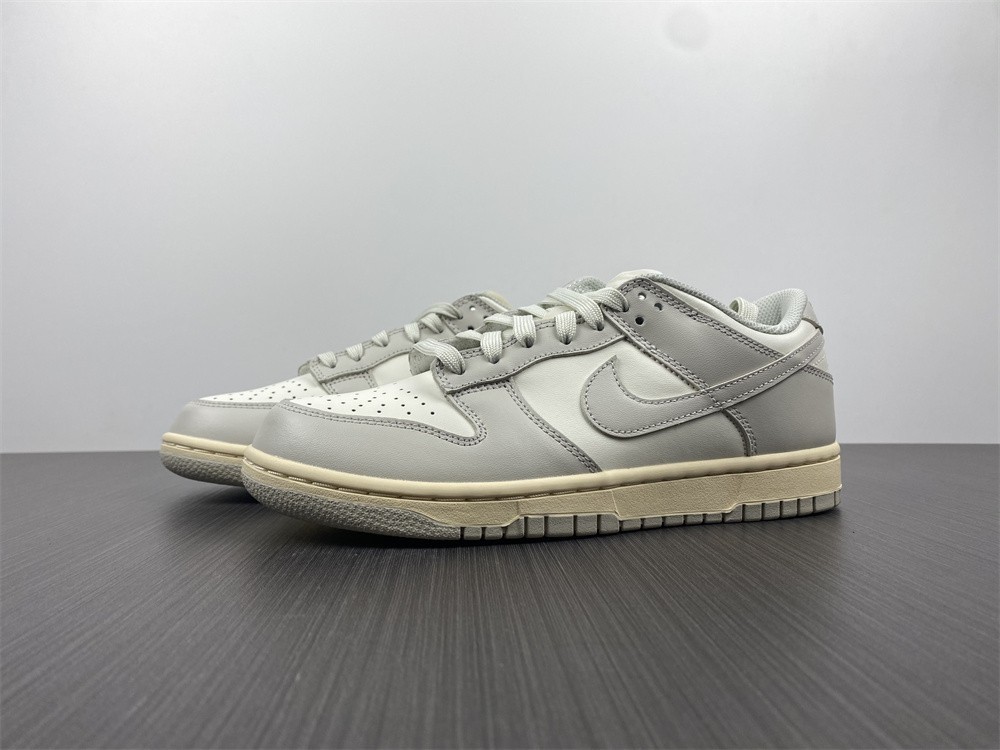 Nike Dunk Low Women "Light Bone" DD1503-107