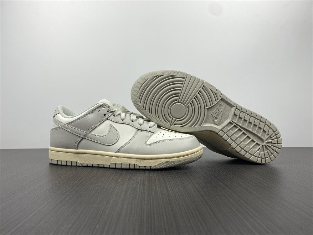 Nike Dunk Low Women "Light Bone" DD1503-107