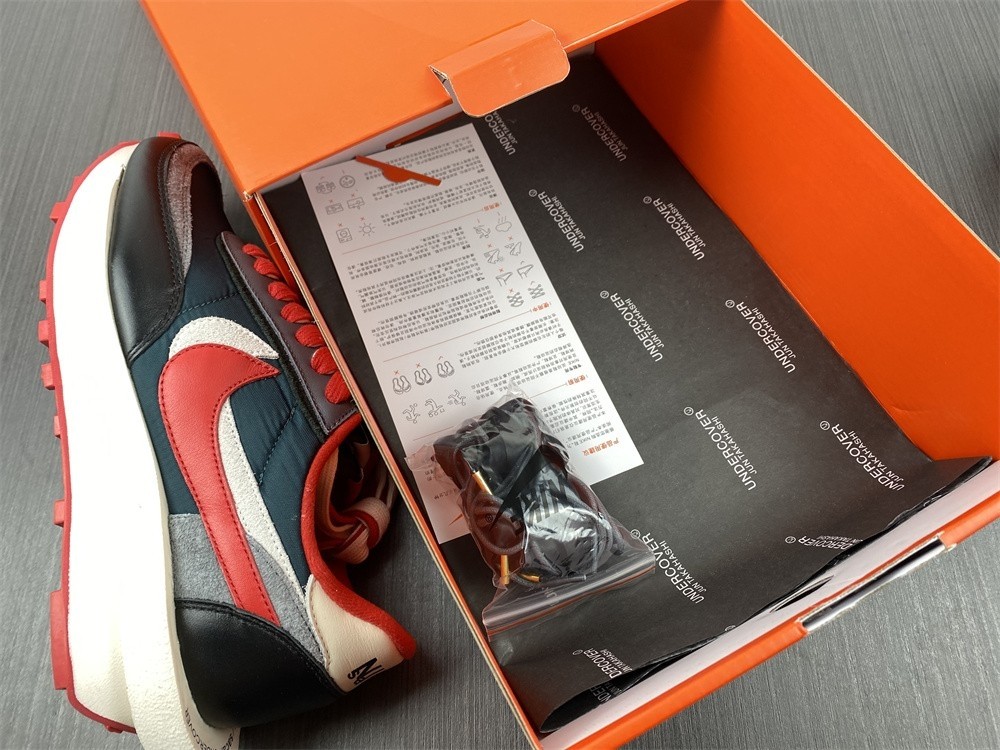 Undercover x Sacai x Nike LDWaffle 2.0 Z DJ4877-300