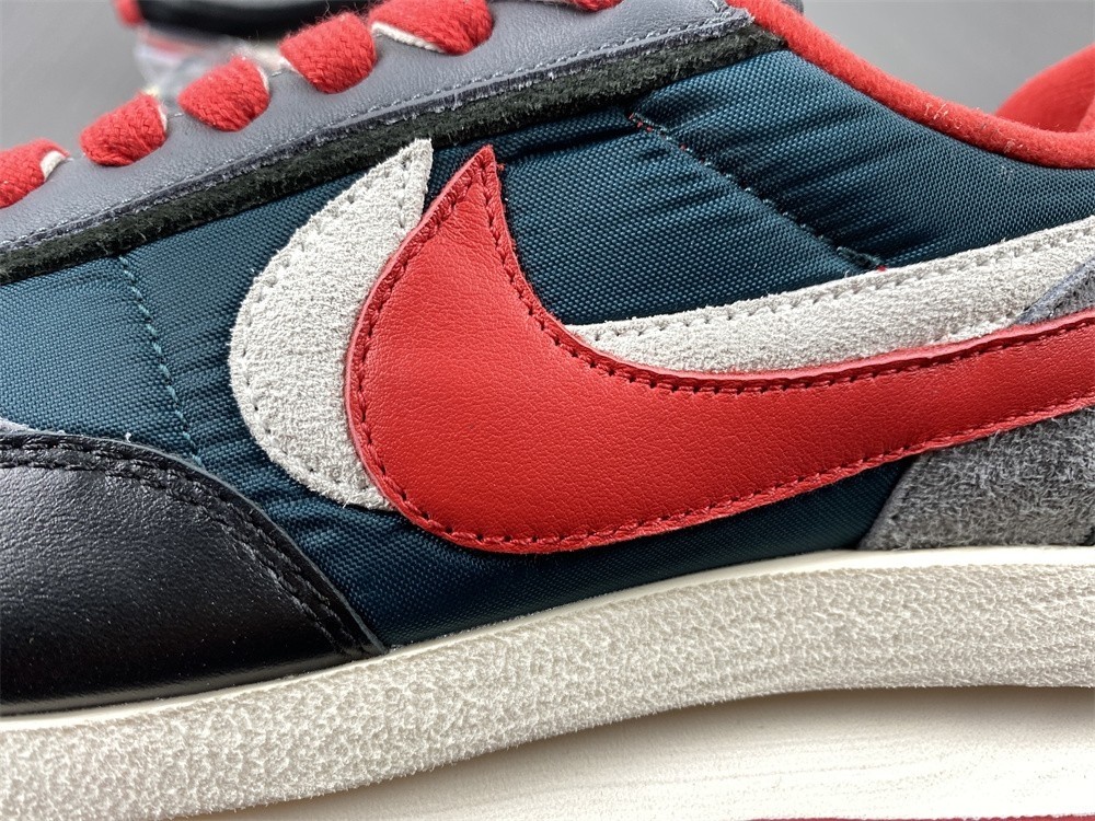Undercover x Sacai x Nike LDWaffle 2.0 Z DJ4877-300