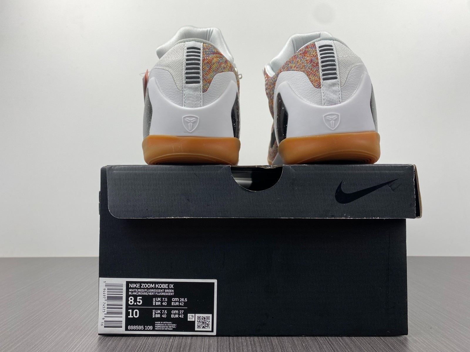 Nike Kobe 9 Premium Htm Color White Black Multi 698595-109