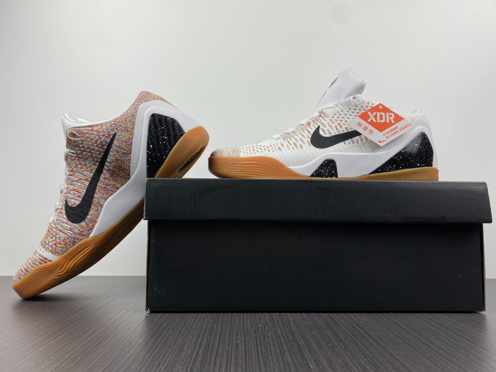 Nike Kobe 9 Premium Htm Color White Black Multi 698595-109