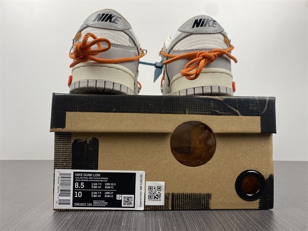 Off-White x Nike Dunk Low "The 50" No.44 DM1602-104