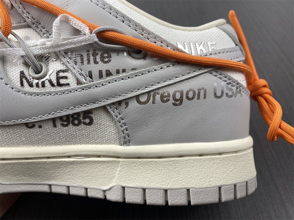 Off-White x Nike Dunk Low "The 50" No.44 DM1602-104