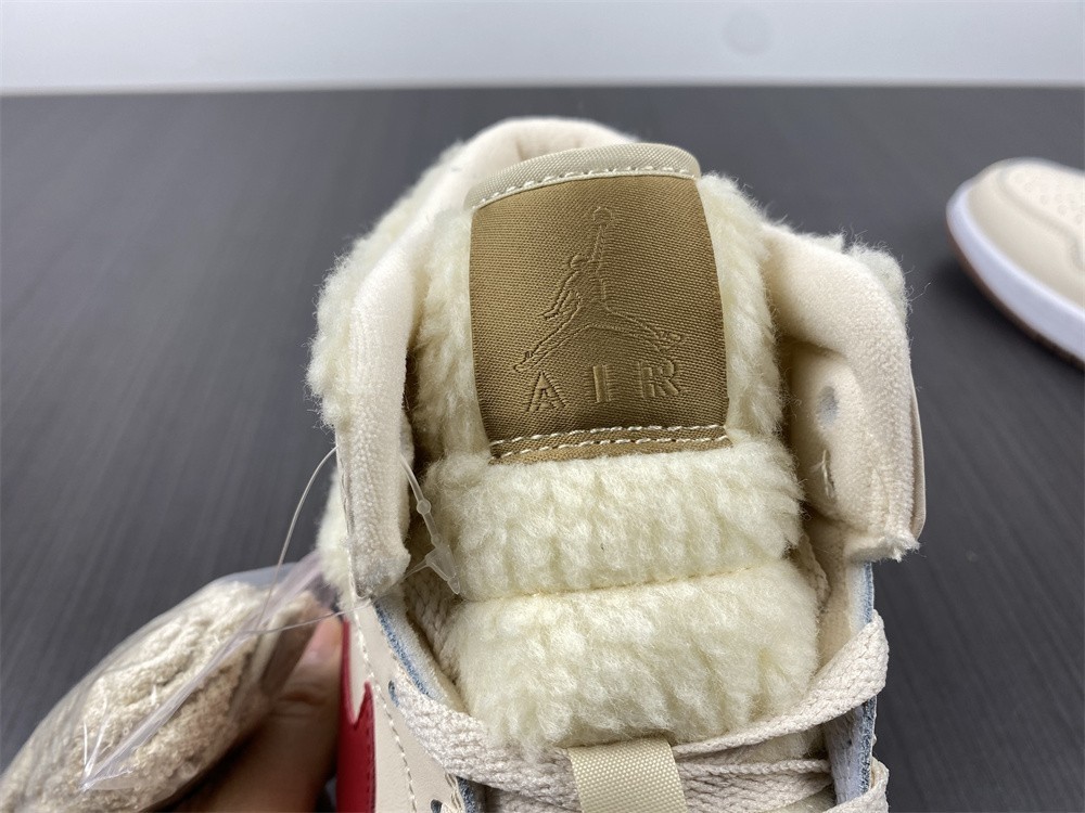 Air Jordan 1 Mid Fleece Pearl White (GS) - DO2207-264
