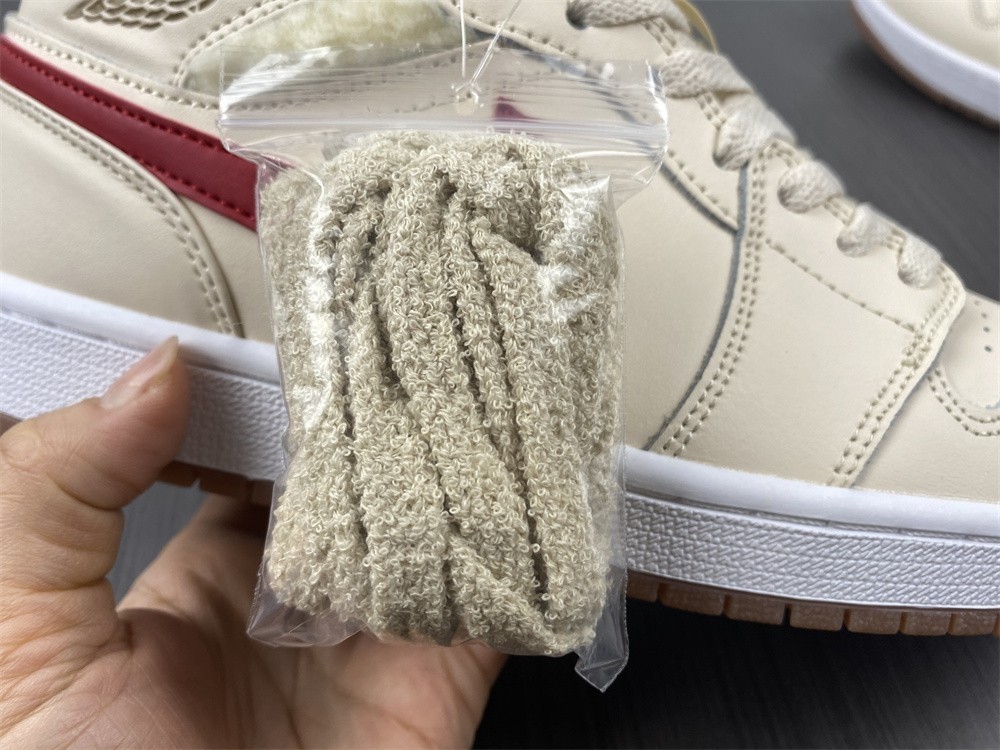 Air Jordan 1 Mid Fleece Pearl White (GS) - DO2207-264